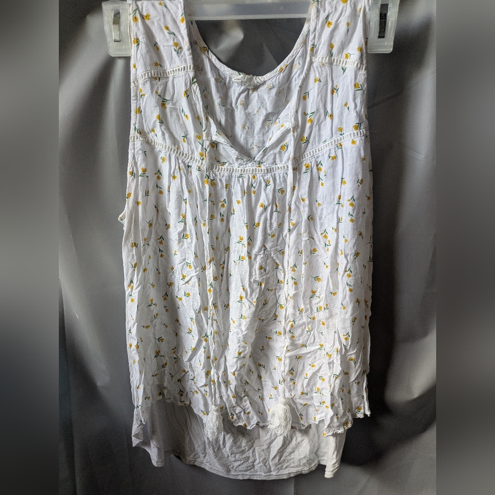 Siren Lily White Ruched Sleeveless Blouse